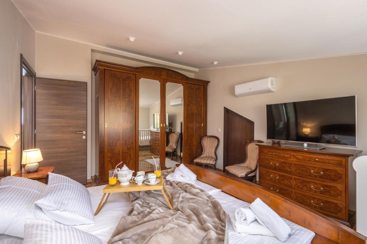 Villa Adriatic, Apartment Enio With Swimming Pool, Panoramic Sew View, Free Parking Ičići Dış mekan fotoğraf